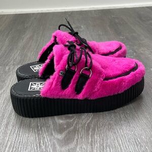 T.U.K. Pink Fuzzy Creeper Mules Women's Size 10